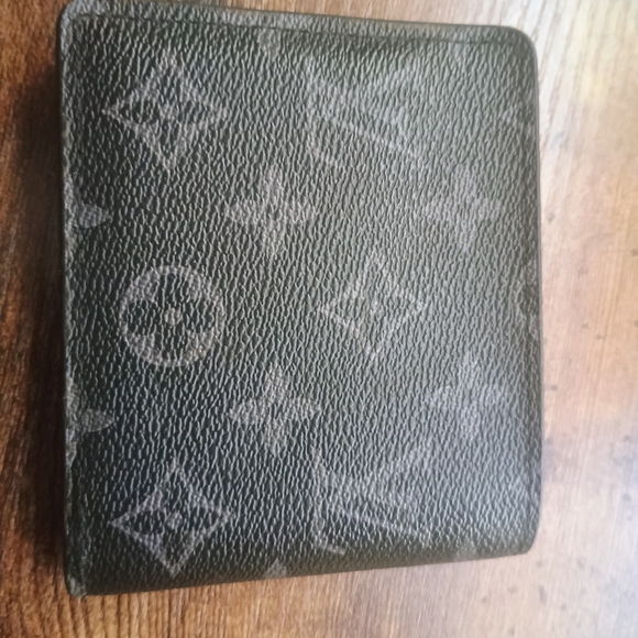 Louis Vuitton Black Monogram Wallet - Picture 1 of 3